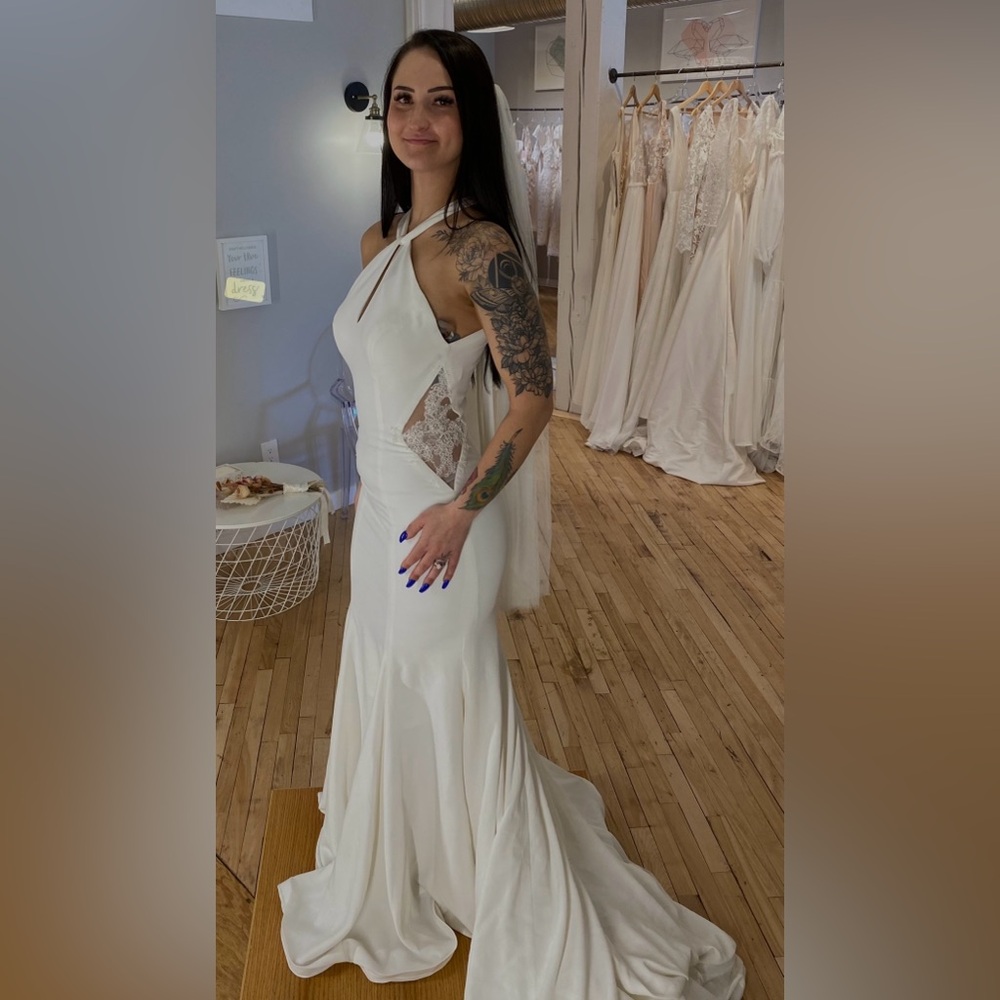 Kathryn Bass “Lucy” Wedding Dress - Picture 4 of 5
